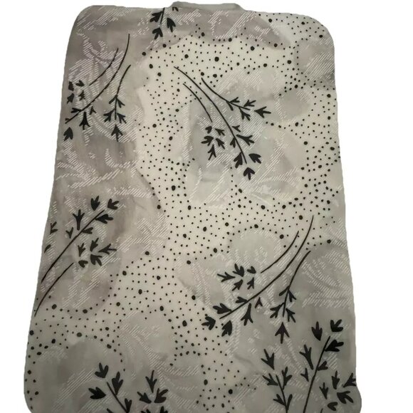 NWT Anthropologie Ceramic Trinket Dish/Soap Dish with Black Floral Stems - Picture 2 of 5